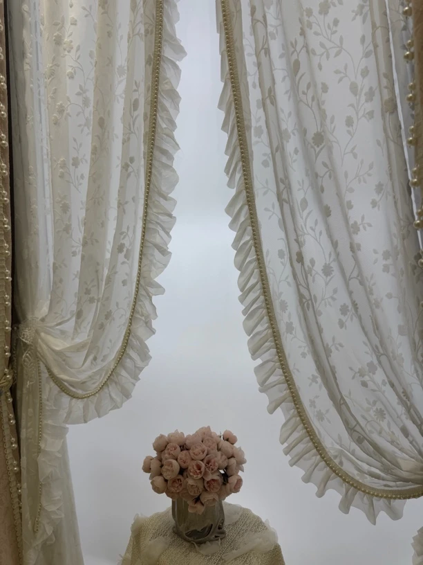 浮雕小花➕珍珠木耳边