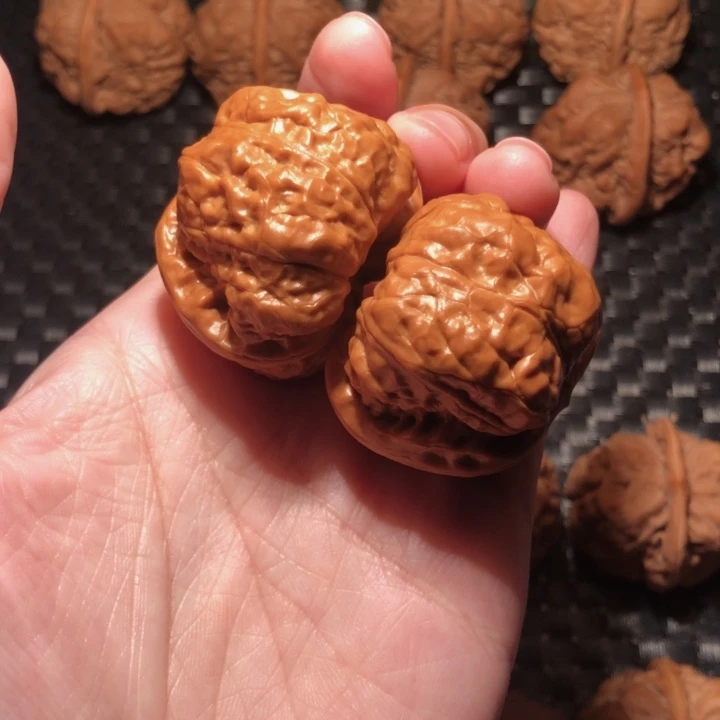 提***提文玩核桃把件蛙饼