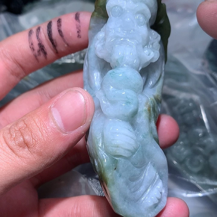 翡翠未镶嵌颈饰保真天然a货翡翠