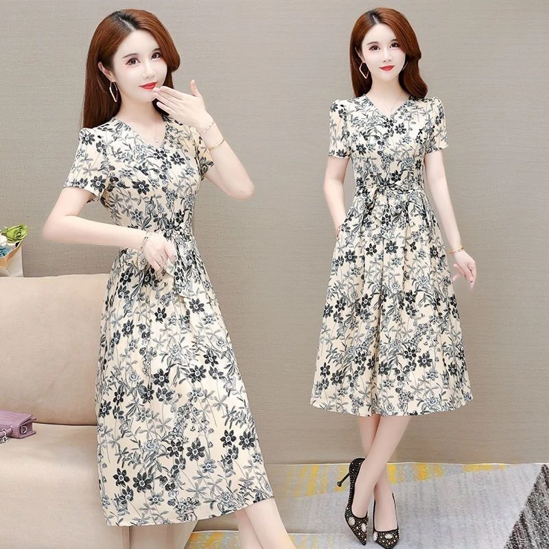 夏季新款连衣裙女短袖收腰显瘦时尚大码碎花中长裙有口袋
