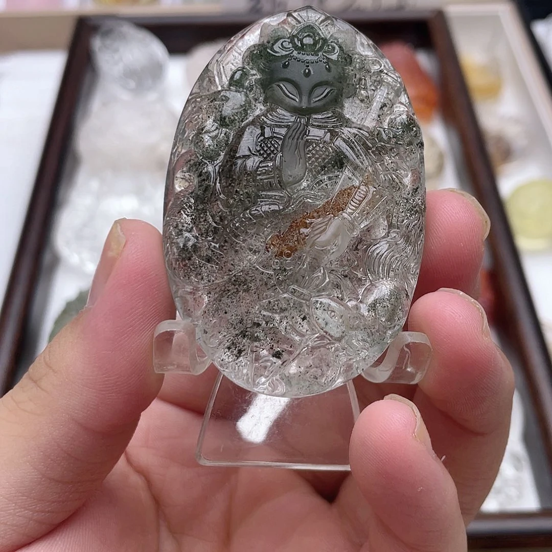 吊坠(不含链)未镶嵌水晶?