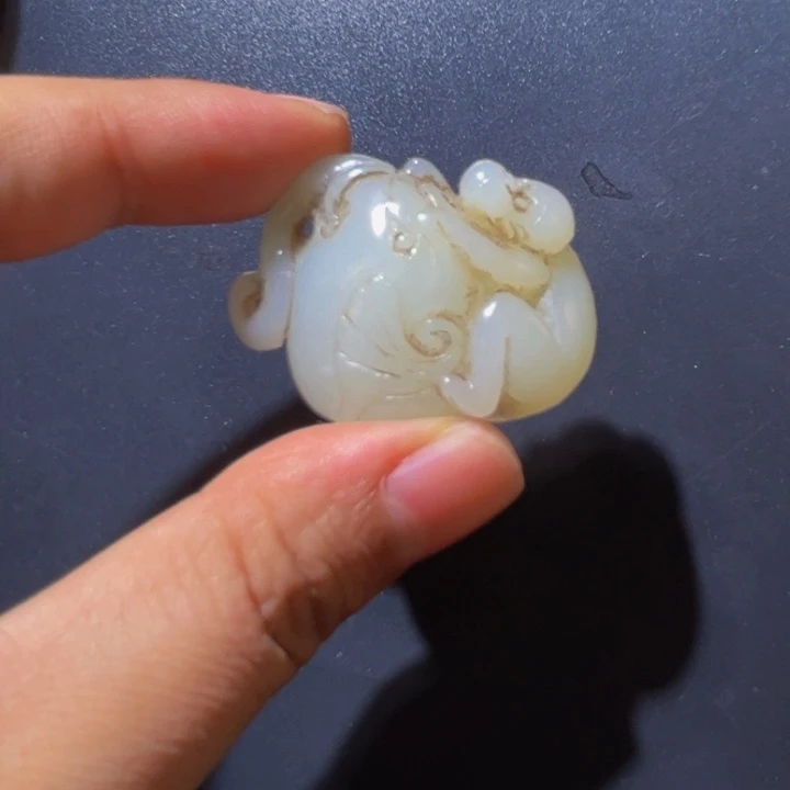 和田玉颈饰未镶嵌多***哥