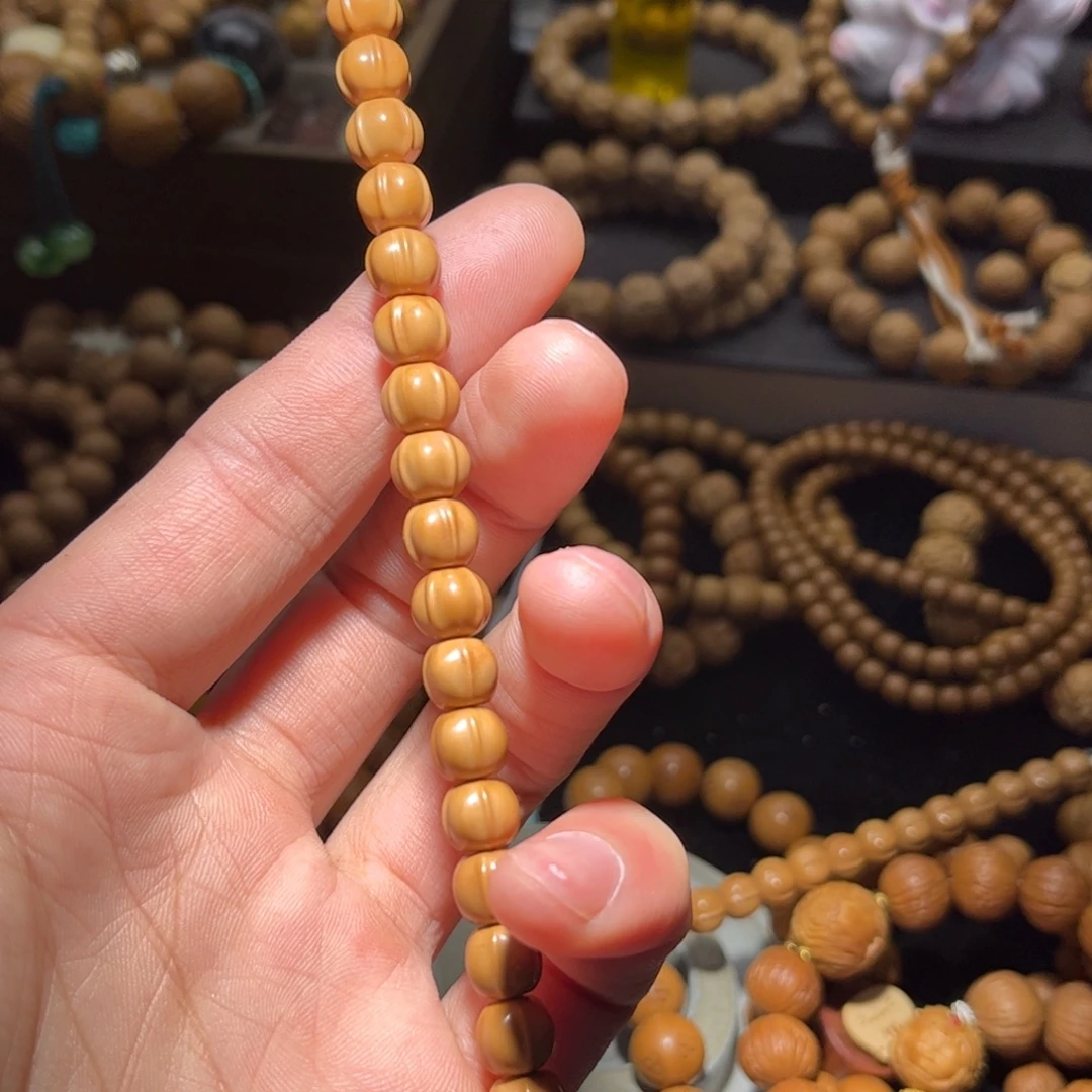 岁***好猴头核桃吊坠鲨鱼三条全品无瑕无药