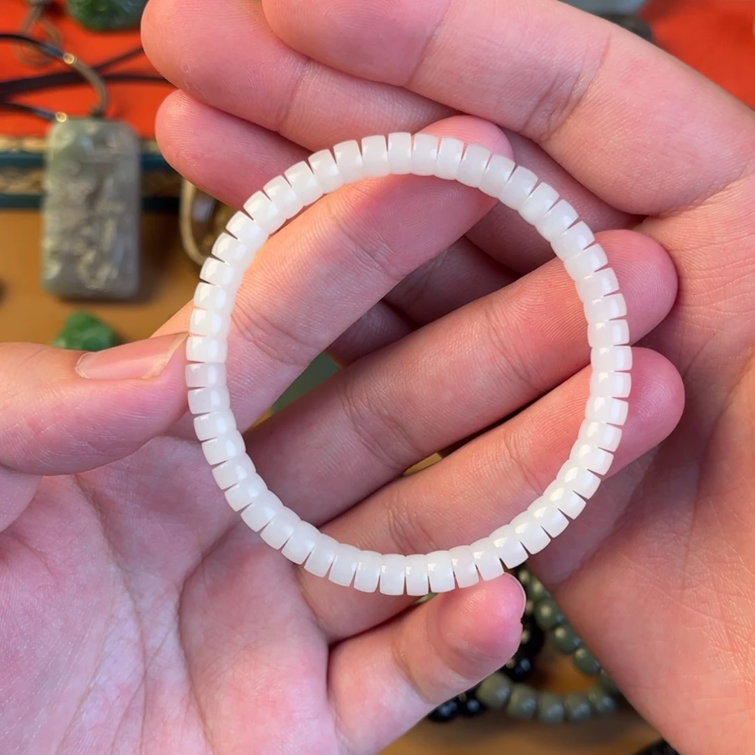 和田玉手链未镶嵌人***了