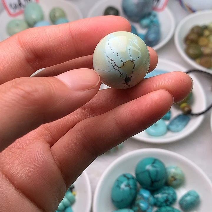 未镶嵌绿松石珠宝奇石