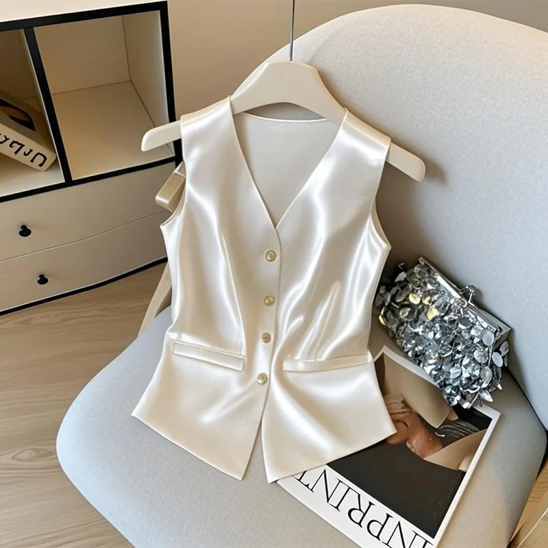 法式气质高级感V领马夹坎肩背心女夏季新款冰凉感缎面开衫短外套