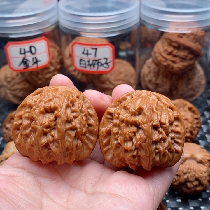 吊坠文玩核桃40白狮子