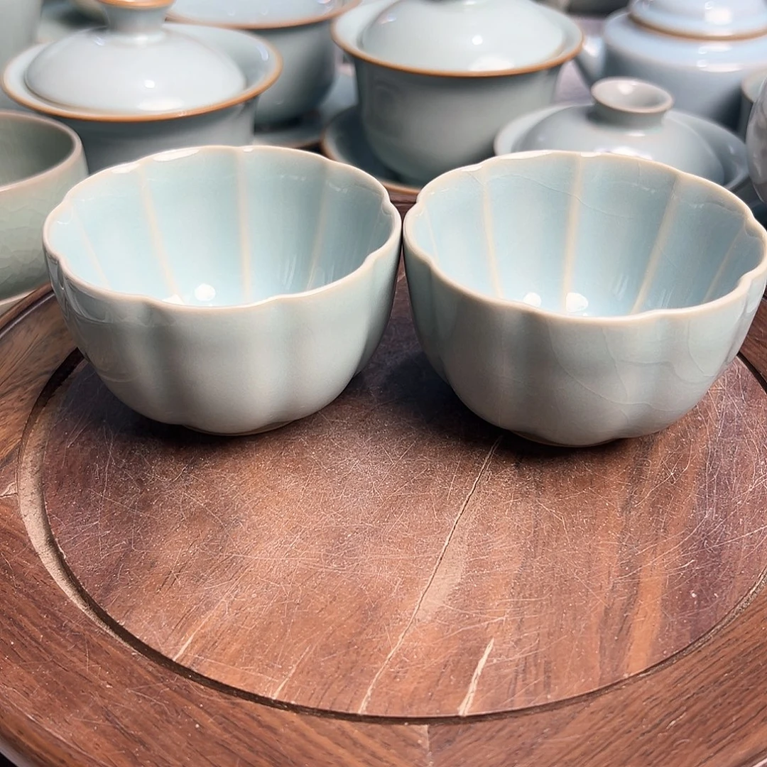 瓷片天青色主人杯微微瑕