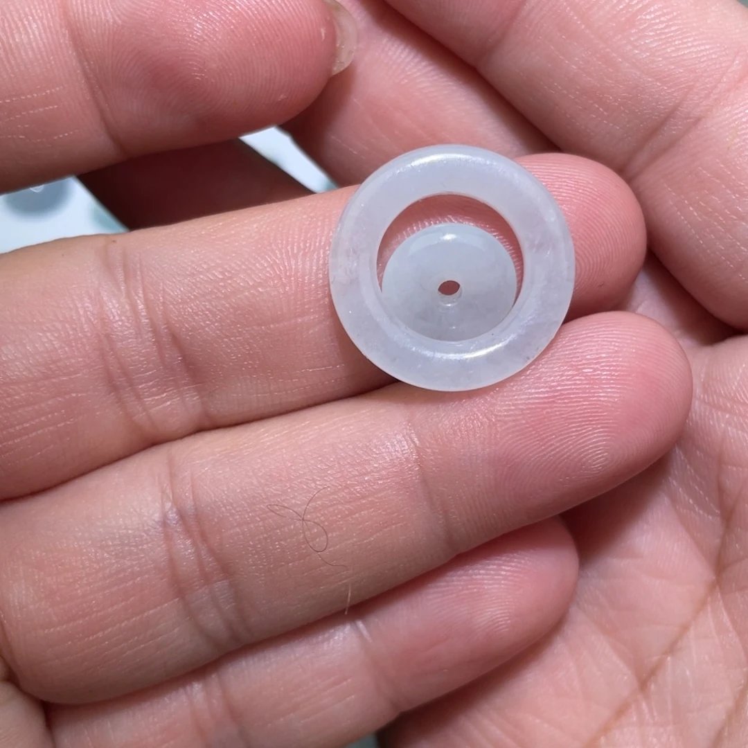 翡翠未镶嵌颈饰子母扣