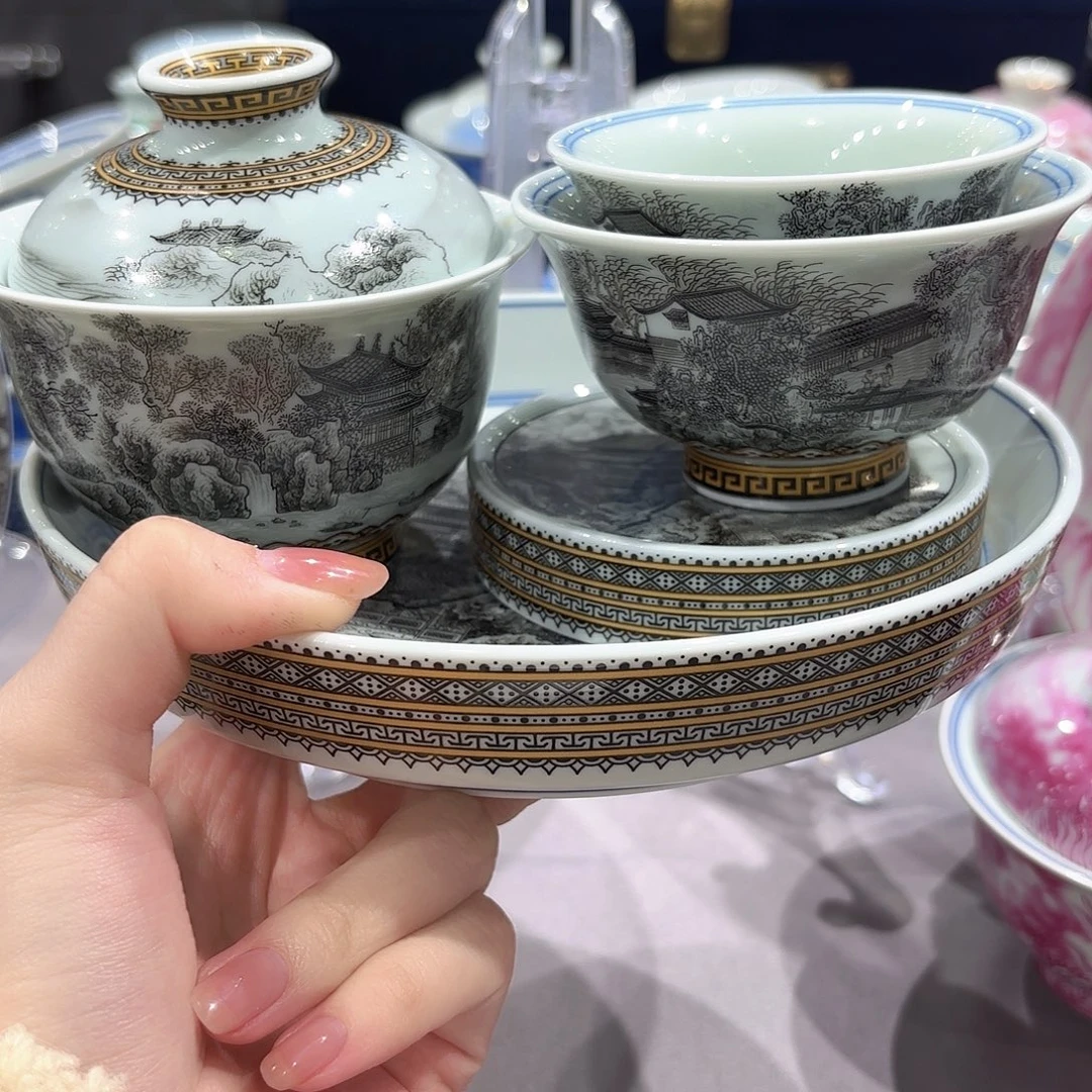 瓷片景德镇瓷器精品陈列