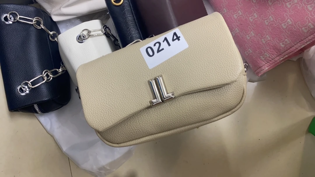 快时尚流行小众美包