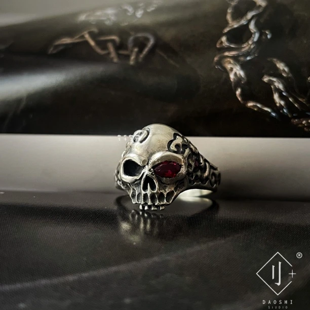 925银戒指 原创设计复古祥云图腾骷髅戒指手工制作不易谨慎选择