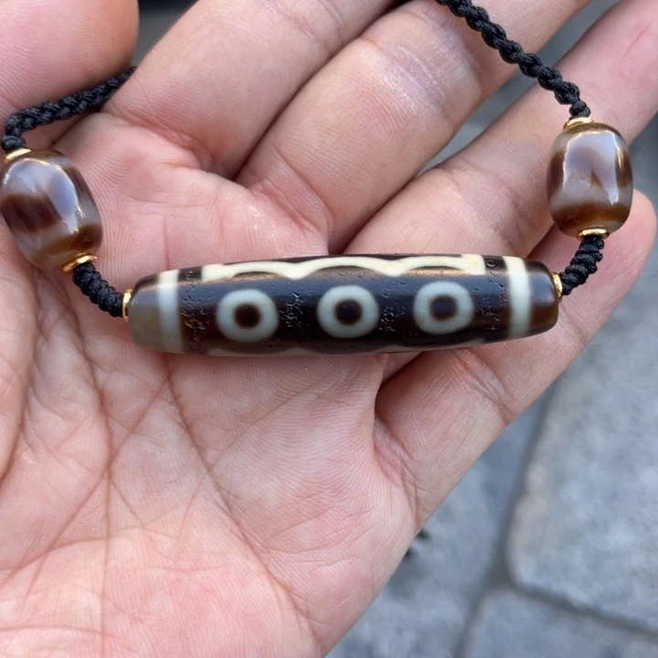 玛瑙/玉髓（覆膜）颈饰未镶嵌白