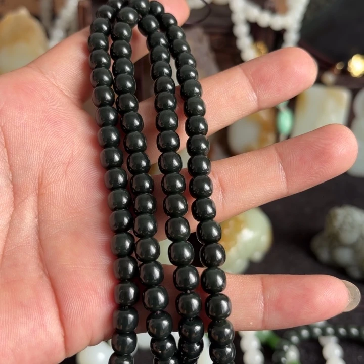 和田玉未镶嵌颈饰黑青108