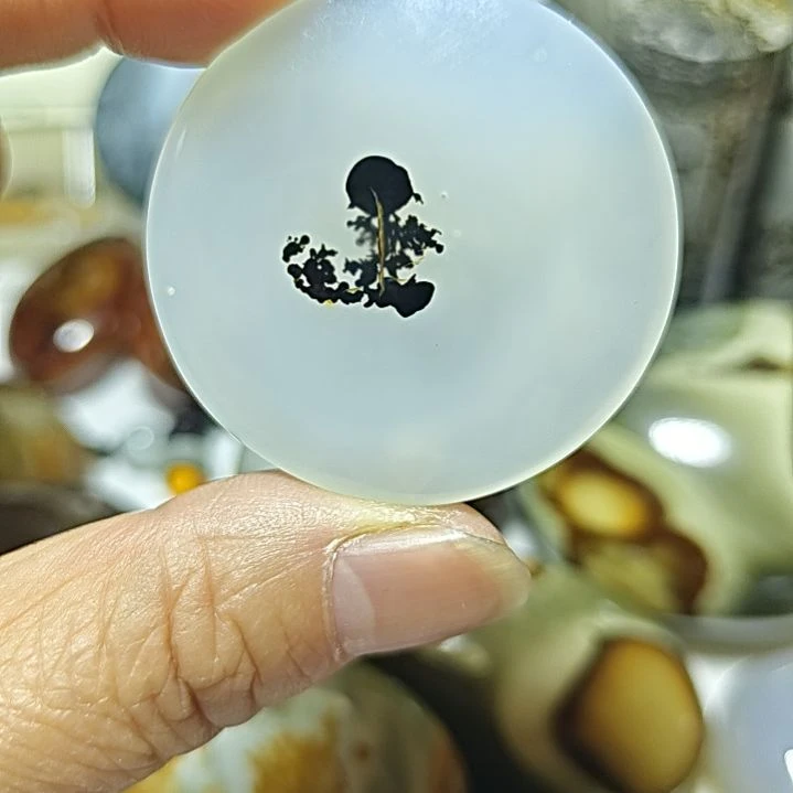 玛瑙/玉髓未镶嵌珠宝奇石