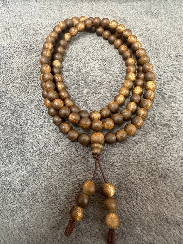 沉香LY 奇楠沉香06圆珠多圈多样性发1条