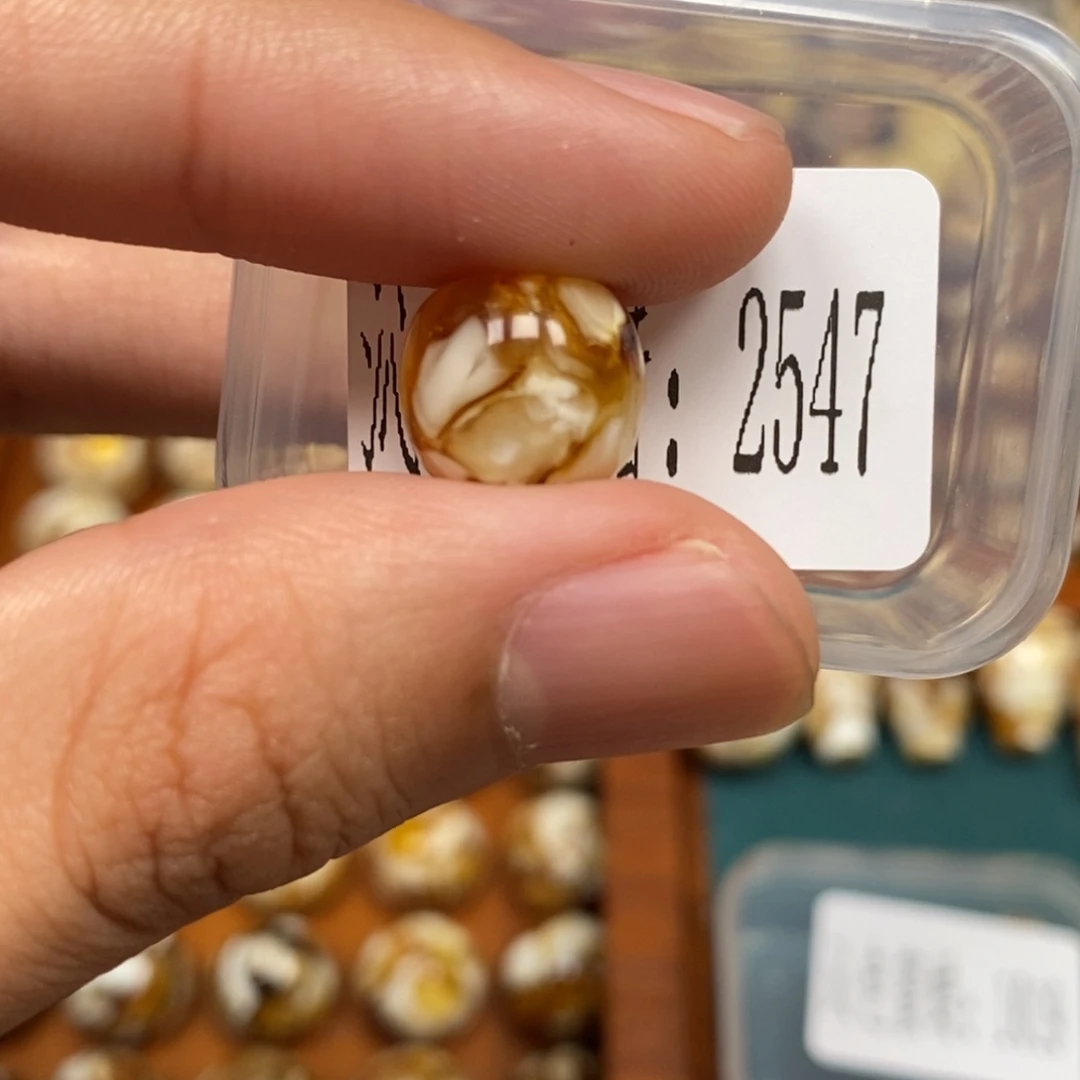 把件猴头核桃沁色圆珠老型2547