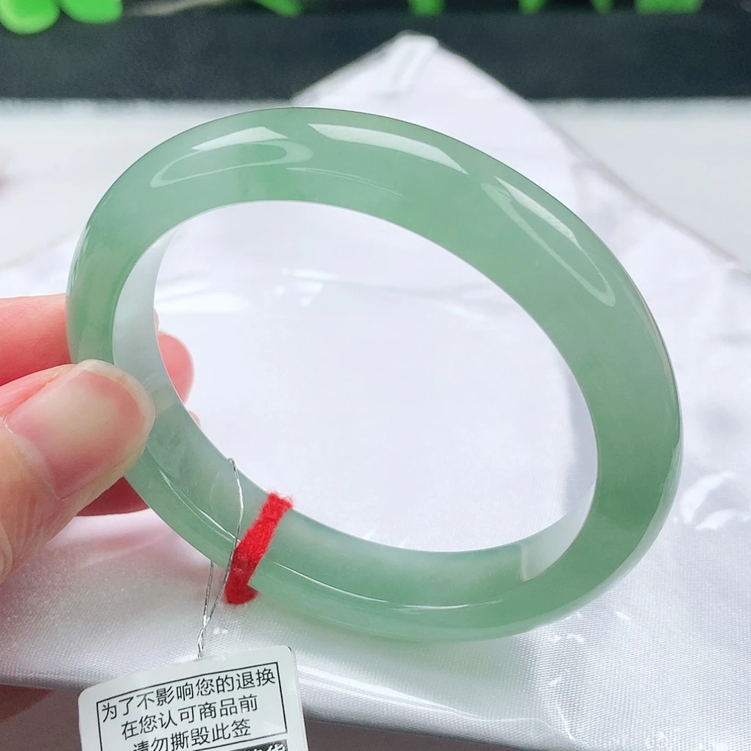 翡翠手镯未镶嵌53贵妃