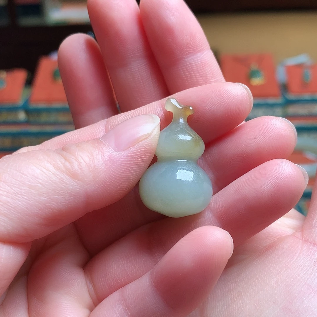 和田玉（糖玉）未镶嵌颈饰