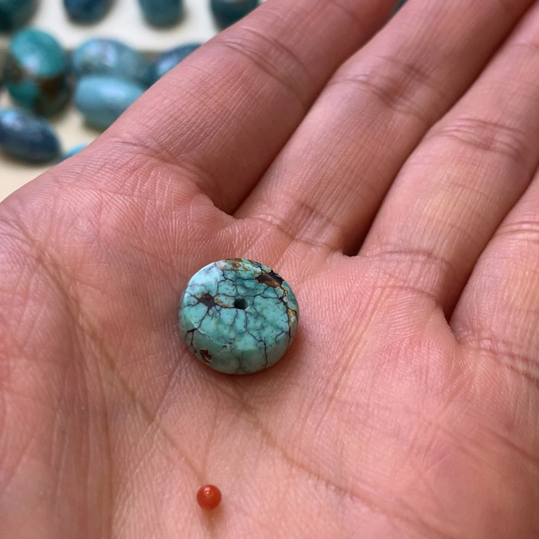 南红玛瑙未镶嵌珠宝奇石