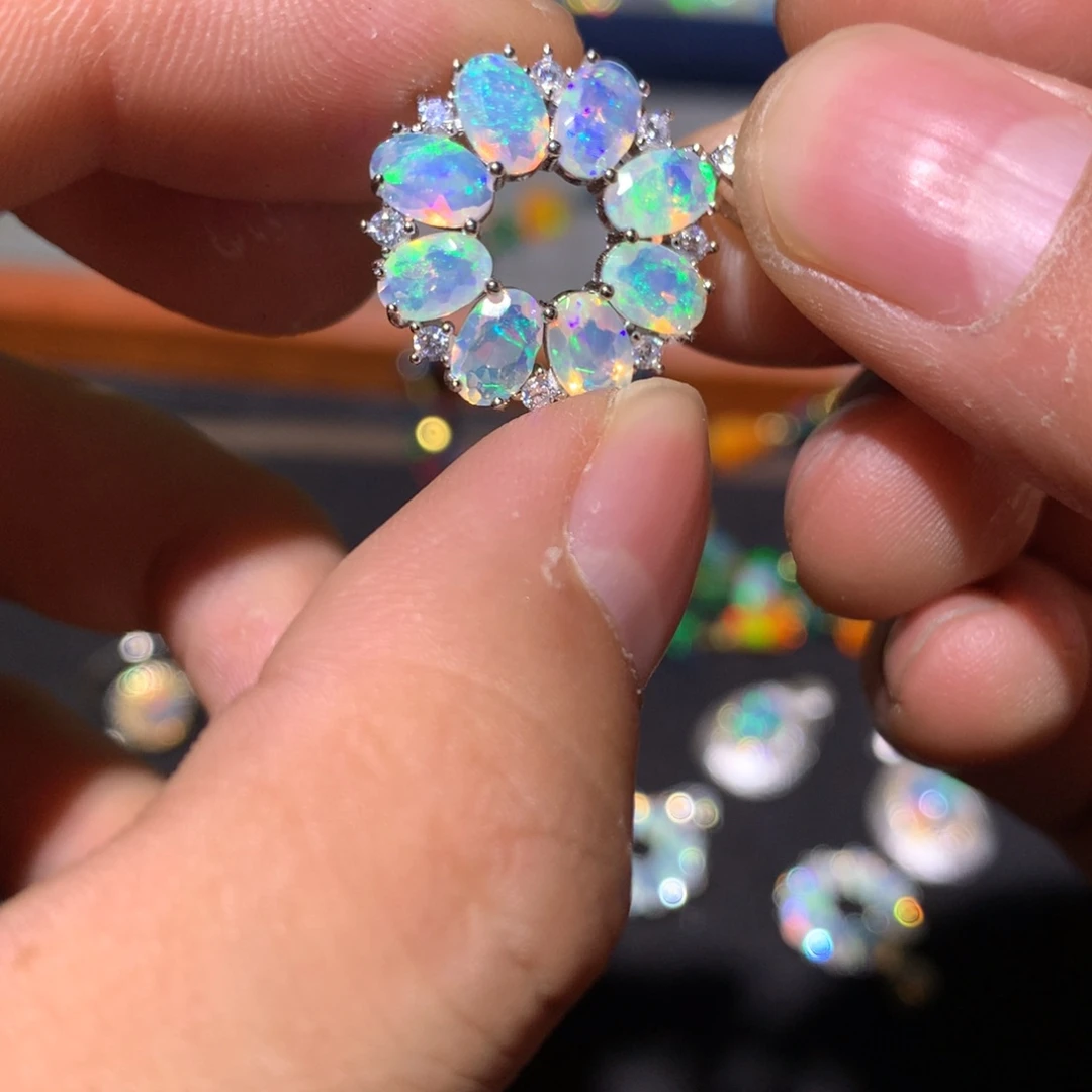 欧泊银S925镶嵌欧泊吊坠