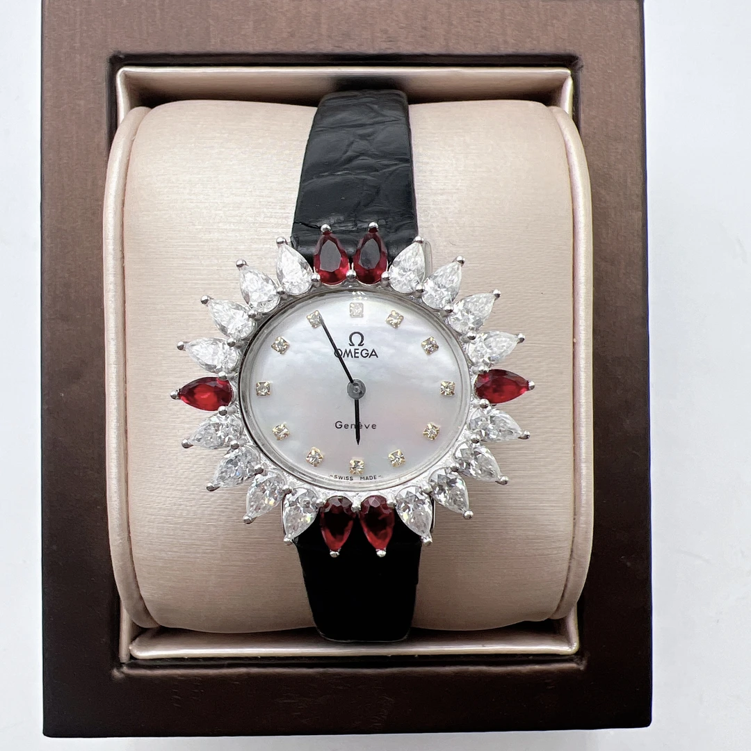 95新 Omega/欧米茄 欧米茄15366手动后钻赠送表带赠送手链