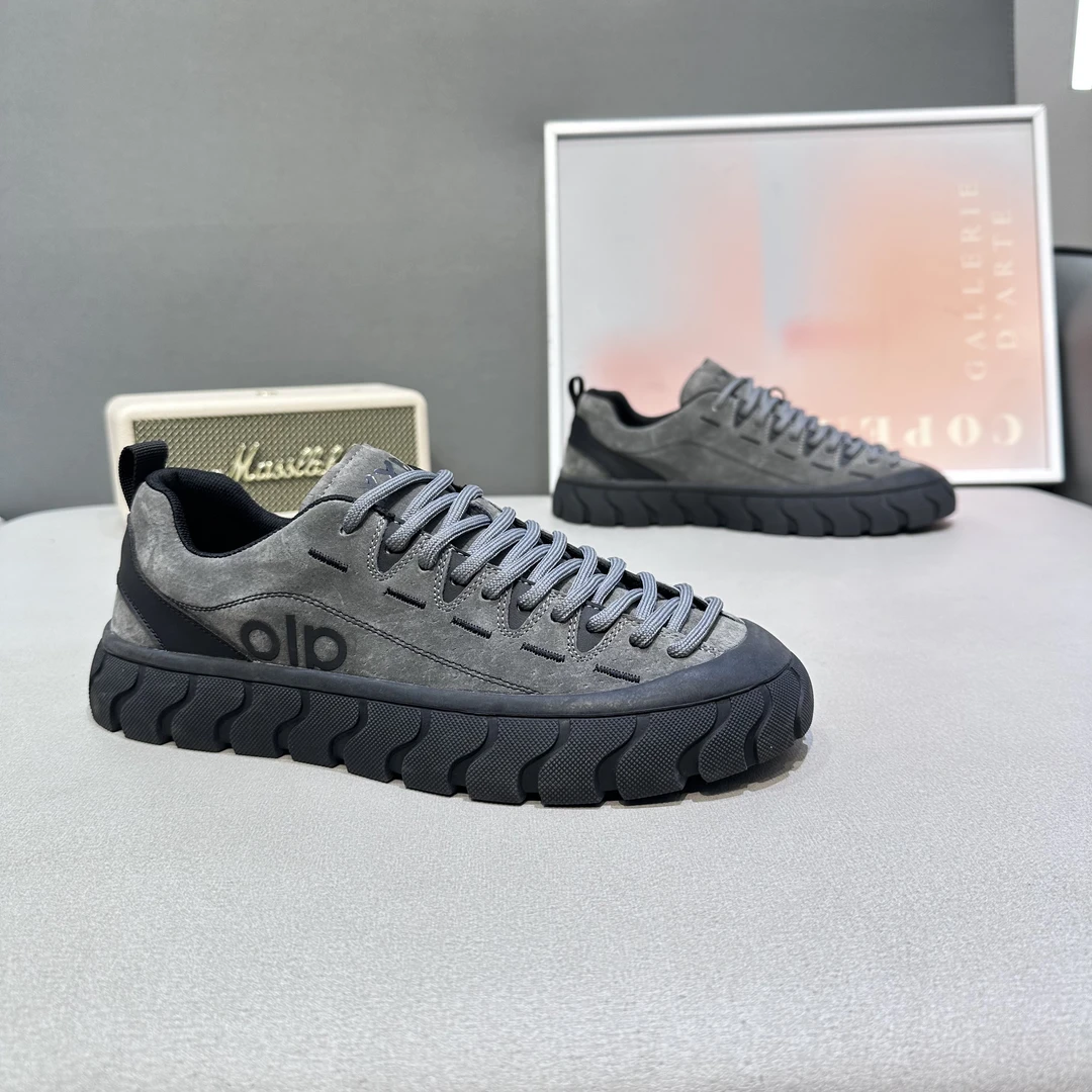 BC 81702潮男低帮撞色板鞋新款舒适翻毛皮软底百搭网红爆款休闲鞋