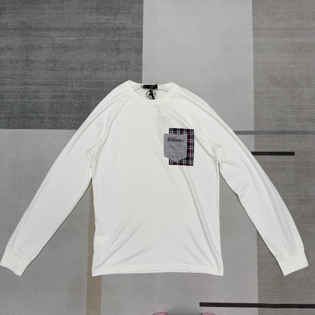 全新未使用  Dsquared2（迪赛）长袖印花拼色圆领常规宽松型简约L