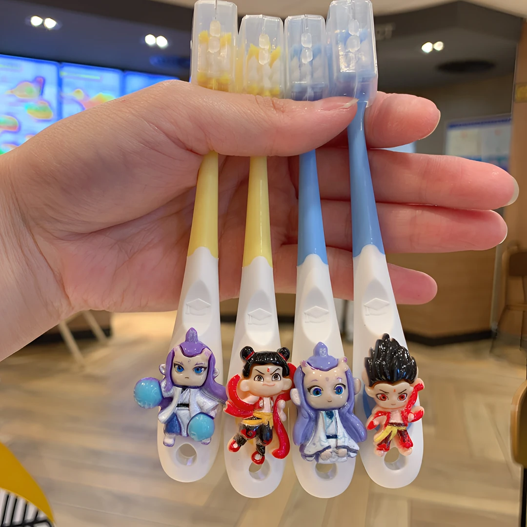 哪吒软毛儿童牙刷可爱敖丙2-12岁小头男女宝宝小孩洁齿护龈牙刷