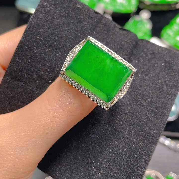 翡翠戒指银S925镶嵌11111111111111
