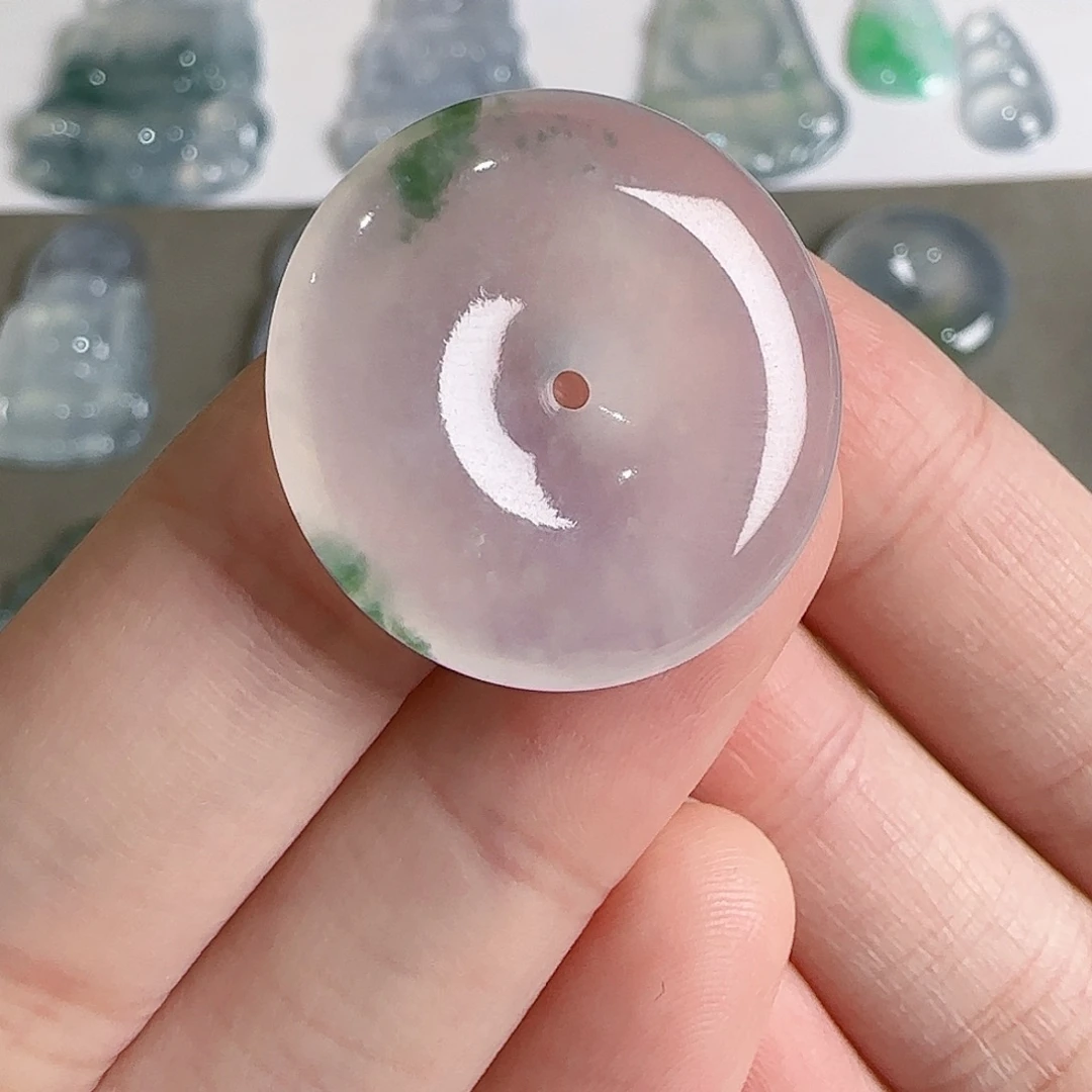 翡翠未镶嵌颈饰