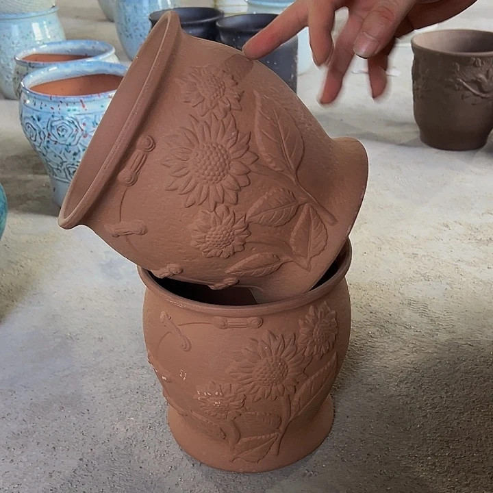 口径20厘米高20厘米