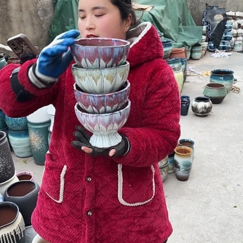 口15高12瑕疵盆子。