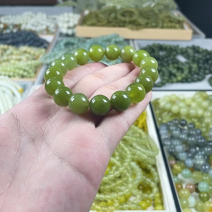 蛇纹石玉未镶嵌手链