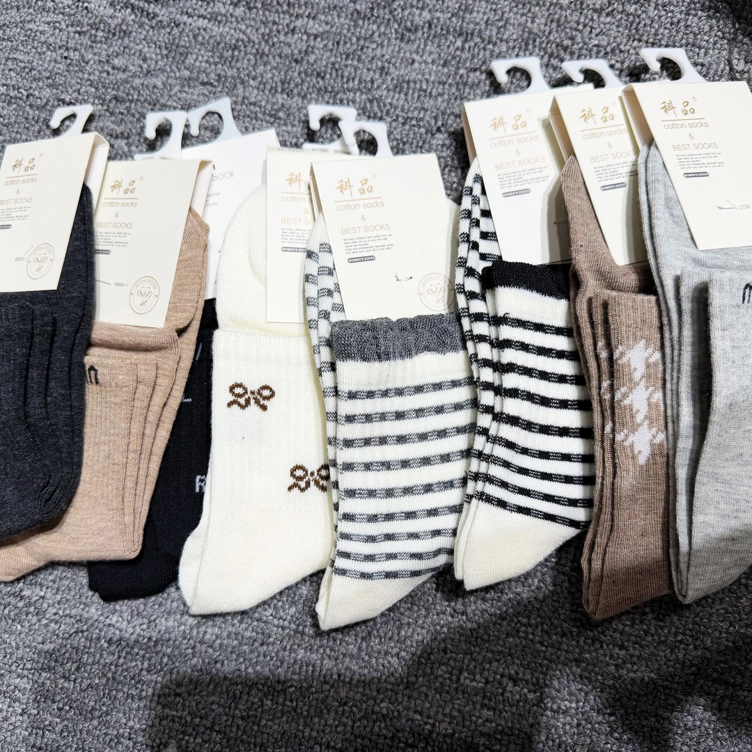 精品女袜中筒棉质保暖+精梳棉香薰防臭袜