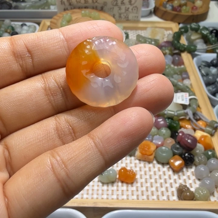 和田玉未镶嵌珠宝半成品