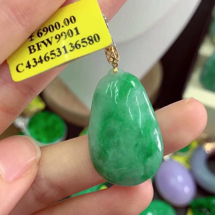 翡翠18K金镶嵌吊坠(不含链)