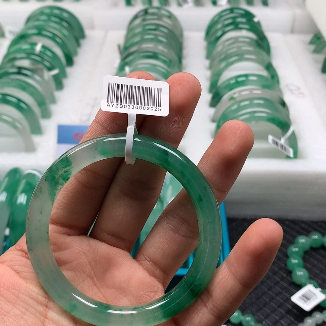 未镶嵌手镯石英质玉（非洲翠）6号