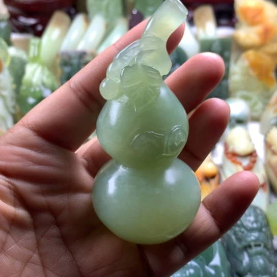 蛇纹石玉未镶嵌岫玉手把件