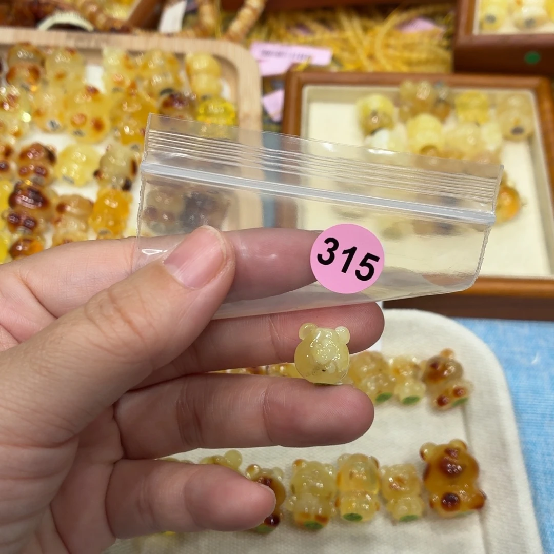 琥珀未镶嵌珠宝奇石