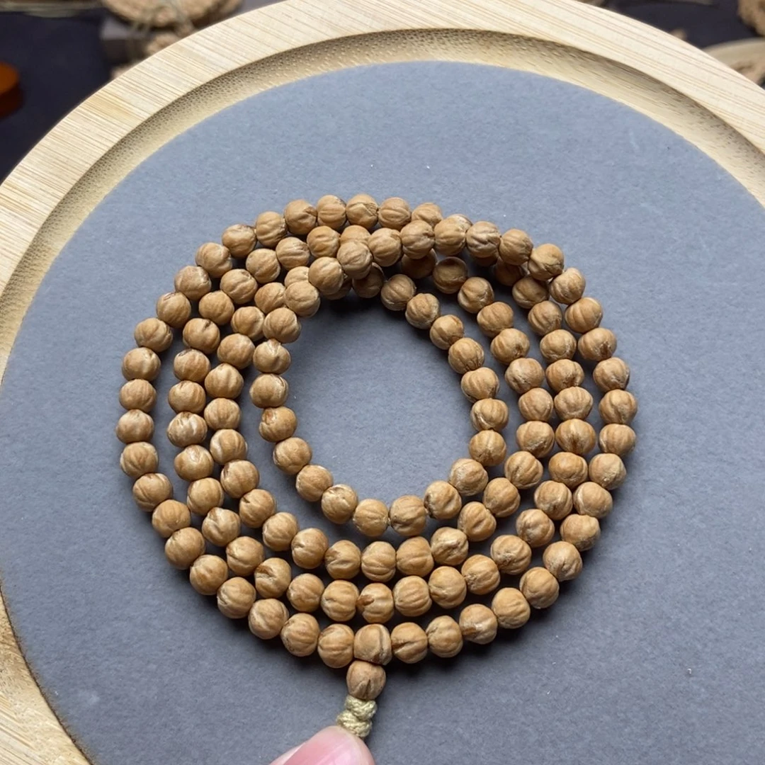 羊***羊柏香籽/百香籽吊坠