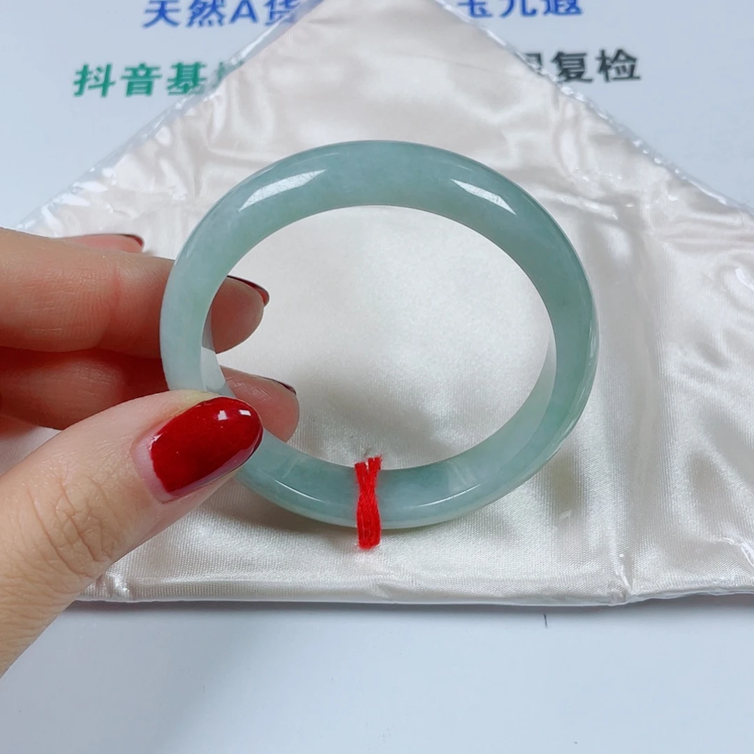 翡翠未镶嵌手镯圈口53宽12.2厚8