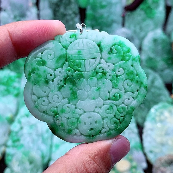 翡翠吊坠(不含链)未镶嵌