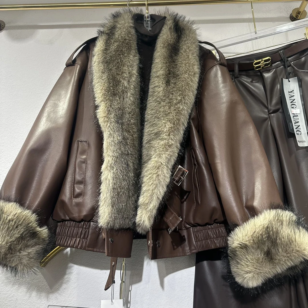 556常规款两面穿PU皮衣环保狼尖毛质感外套女士时尚休闲秋冬