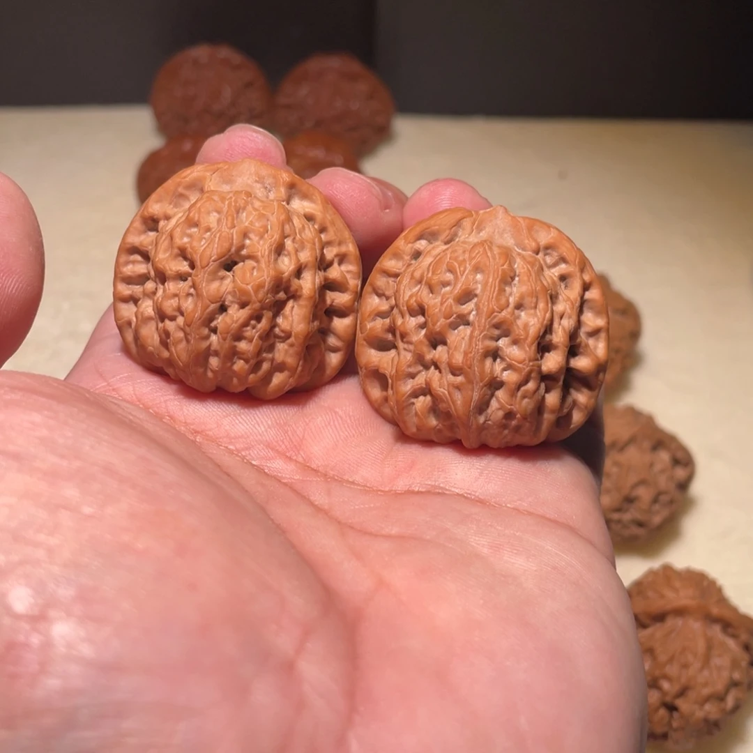 ****欢吊坠桃核盘山佛肚