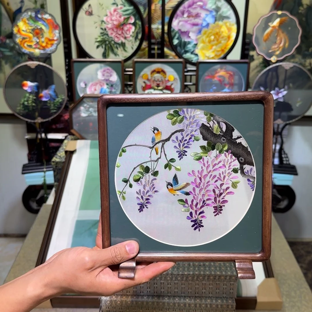 刺绣刺绣工艺精湛