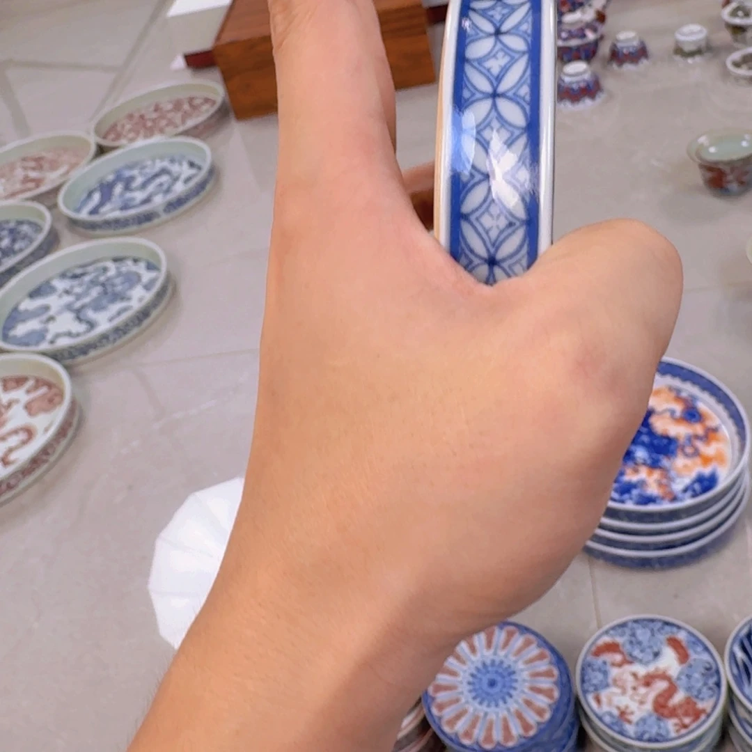 瓷片青花狮子盖置景德镇