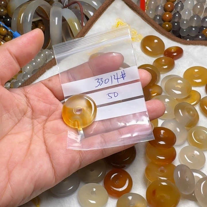 玛瑙/玉髓颈饰未镶嵌沐**光33013