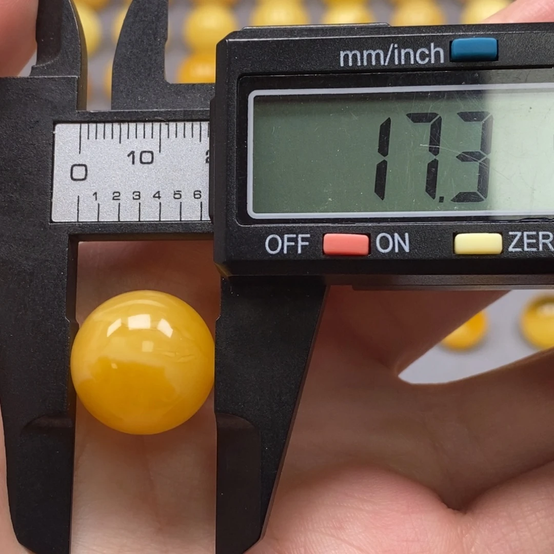 琥珀未镶嵌裸石纯天然