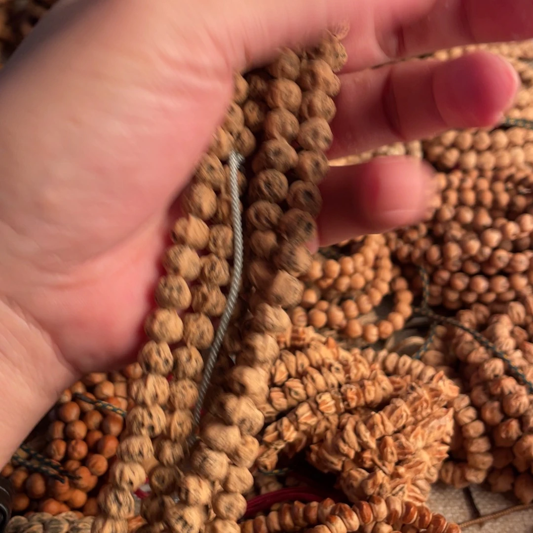 挚***o吊坠柏香籽/百香籽热振柏香籽造哥